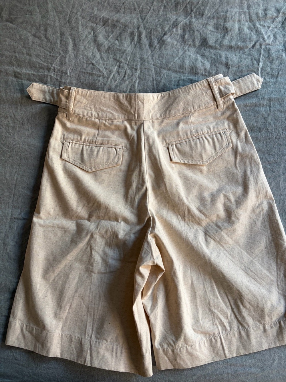 Acne Studios Cotton-Linen Belted Bermuda Shorts, Size 34 - Picture 14 of 14